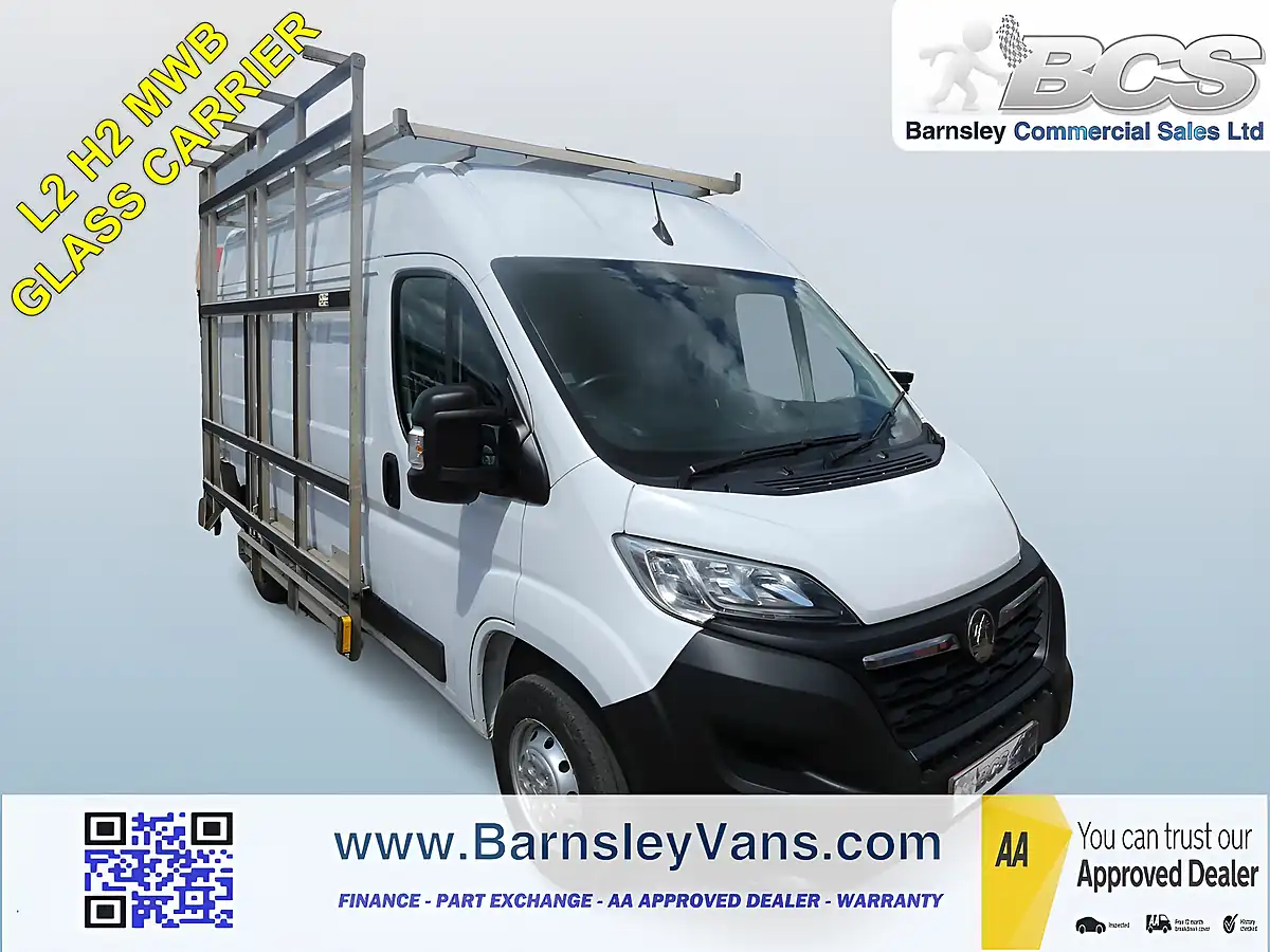 Used 2022 Vauxhall Movano Dynamic L2H2 Mwb Glass Carrier White - Front View