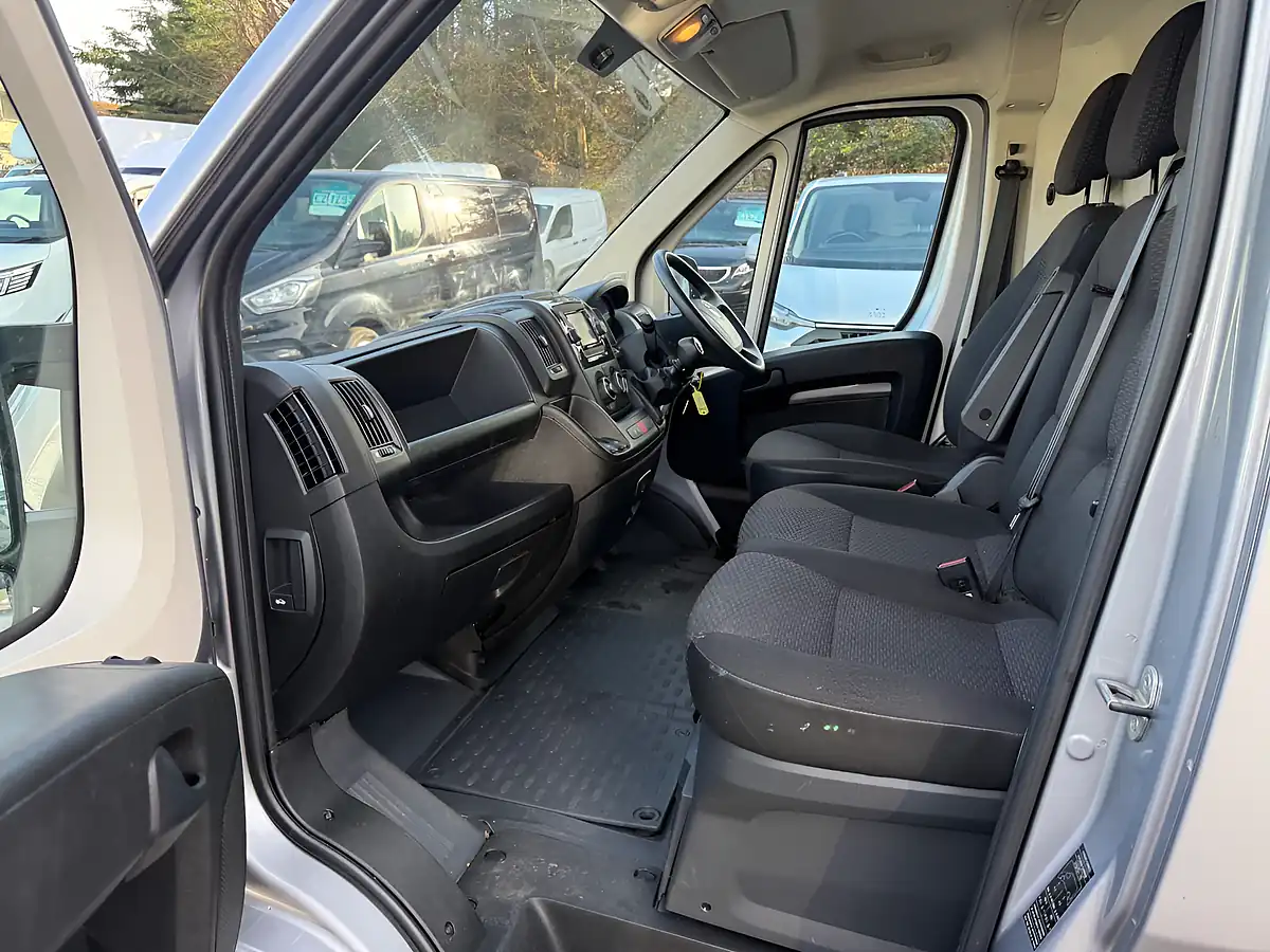 Used 2022 Vauxhall Movano Dynamic Panel Van Grey - Interior and Exterior details 18