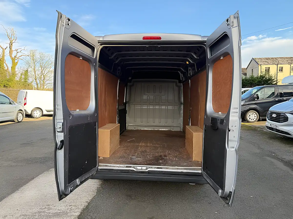 Used 2022 Vauxhall Movano Dynamic Panel Van Grey - Interior and Exterior details 4