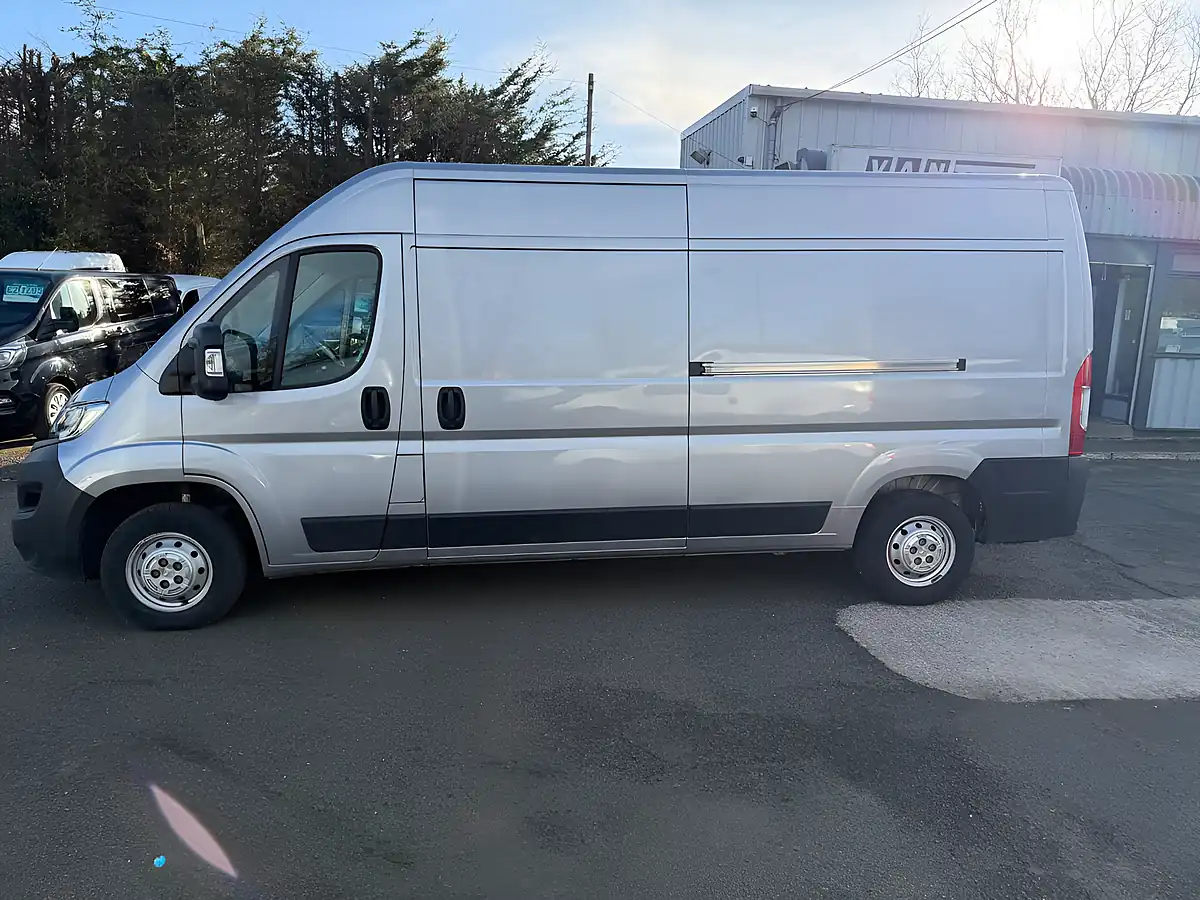 Used 2022 Vauxhall Movano Dynamic Panel Van Grey - Interior and Exterior details 6