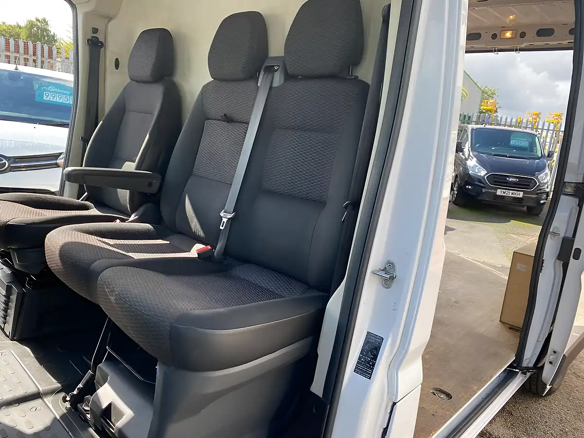 Used 2022 Vauxhall Movano Dynamic White - Interior and Exterior details 10