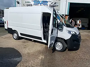 Used 2022 Vauxhall Movano Dynamic White - Interior and Exterior details 15