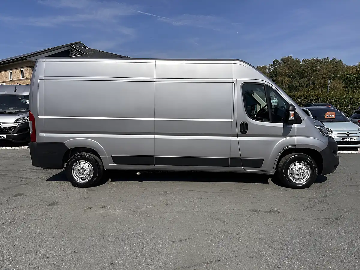 Used 2022 Vauxhall Movano Edition L3H2 Grey - Interior and Exterior details 8