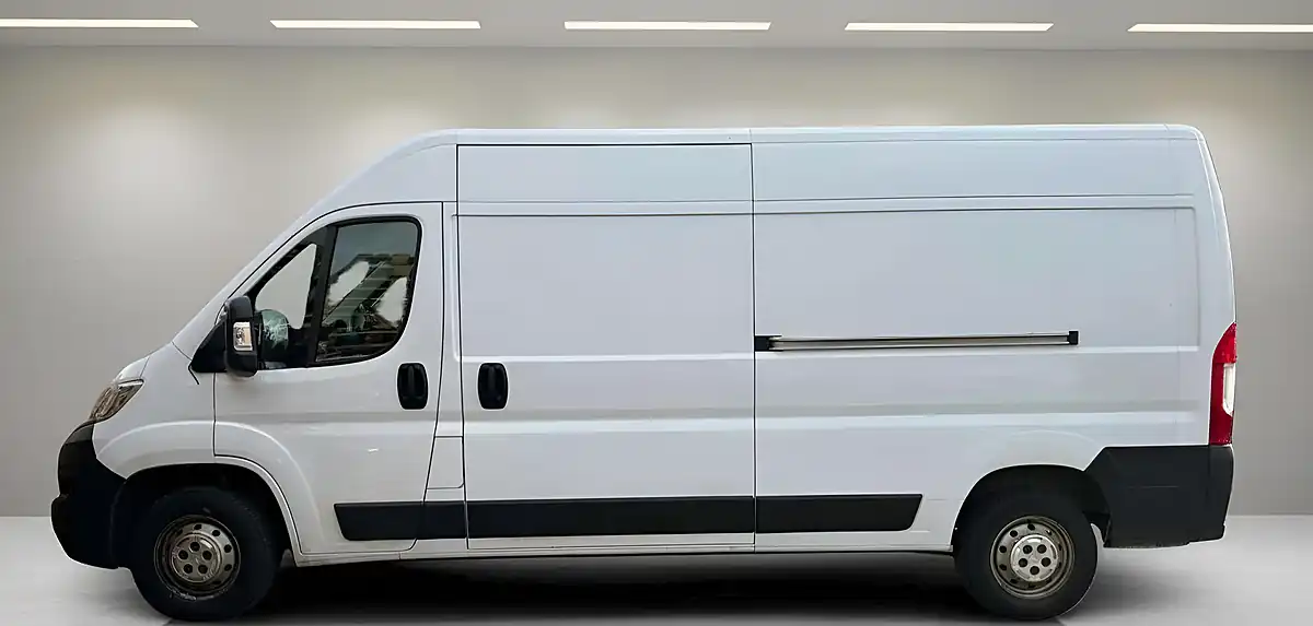 Used 2022 Vauxhall Movano Edition White - Interior and Exterior details 5