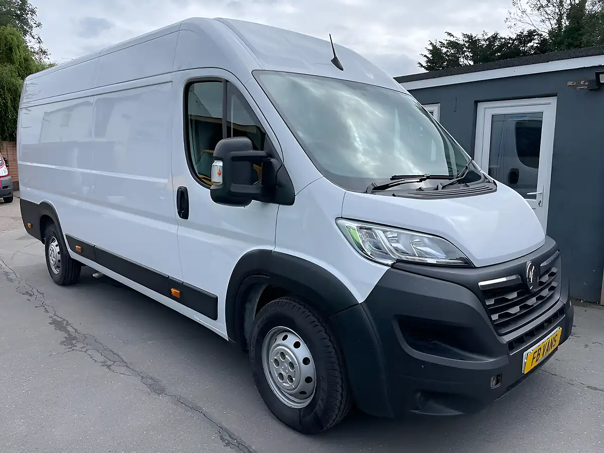 Used 2022 Vauxhall Movano F3500 Dynamic L4H2 Xlwb White - Front View