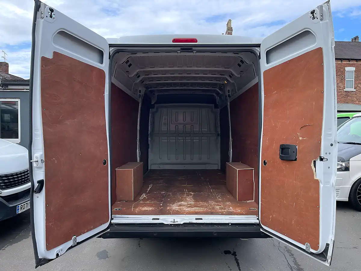 Used 2022 Vauxhall Movano F3500 Dynamic L4H2 Xlwb White - Interior and Exterior details 10