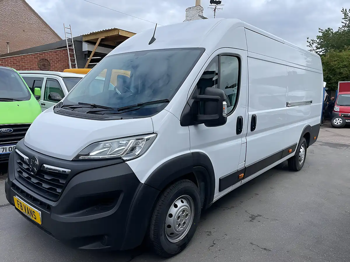 Used 2022 Vauxhall Movano F3500 Dynamic L4H2 Xlwb White - Interior and Exterior details 3