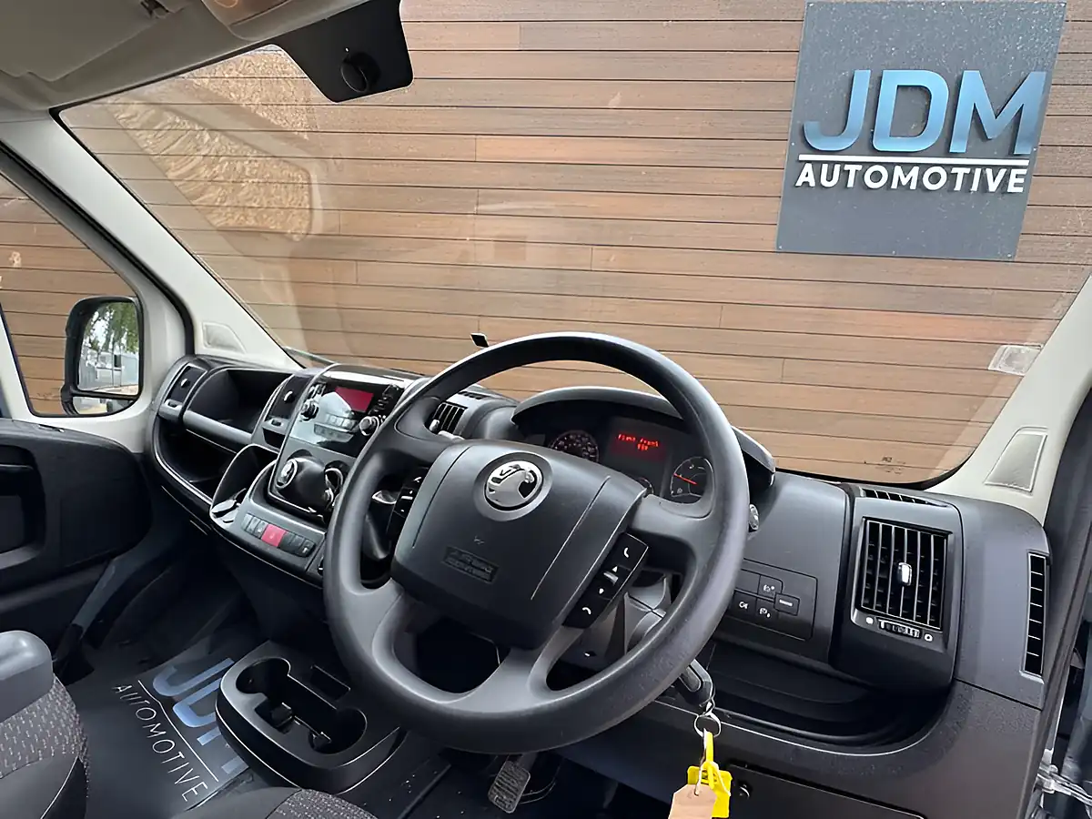 Used 2022 Vauxhall Movano L3H2 F3500 Edition Grey - Interior and Exterior details 16