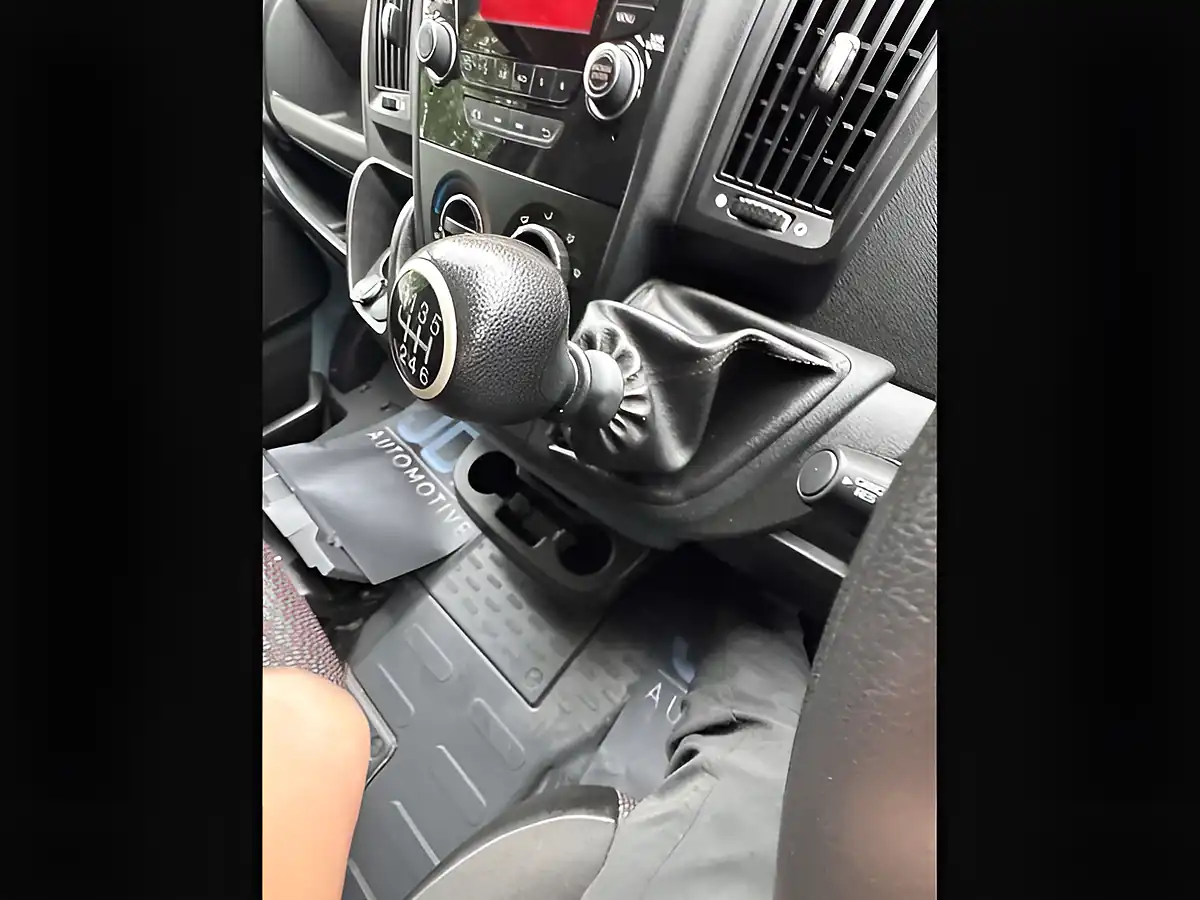 Used 2022 Vauxhall Movano L3H2 F3500 Edition Grey - Interior and Exterior details 18