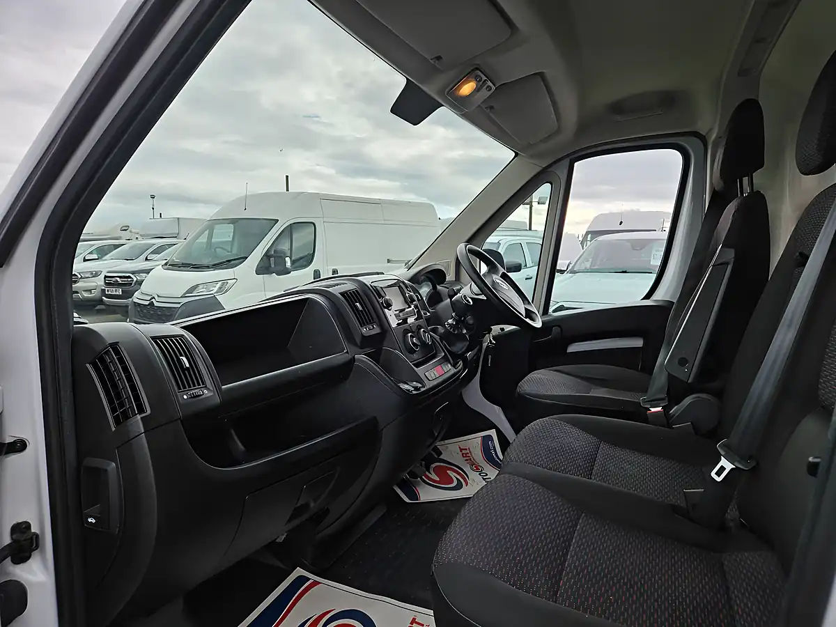 Used 2022 Vauxhall Movano L3H2 F3500 Lwb White - Interior and Exterior details 11