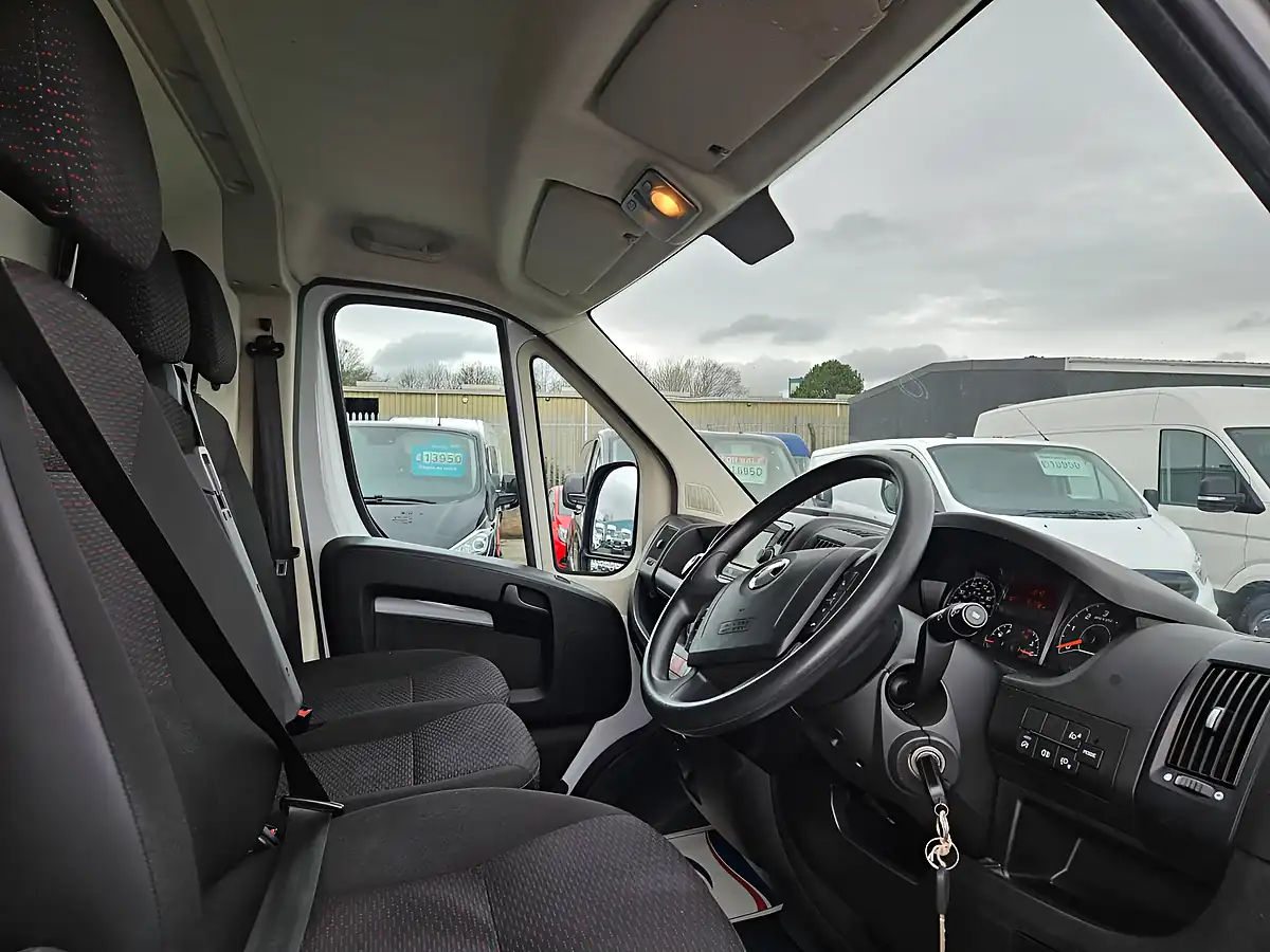 Used 2022 Vauxhall Movano L3H2 F3500 Lwb White - Interior and Exterior details 12