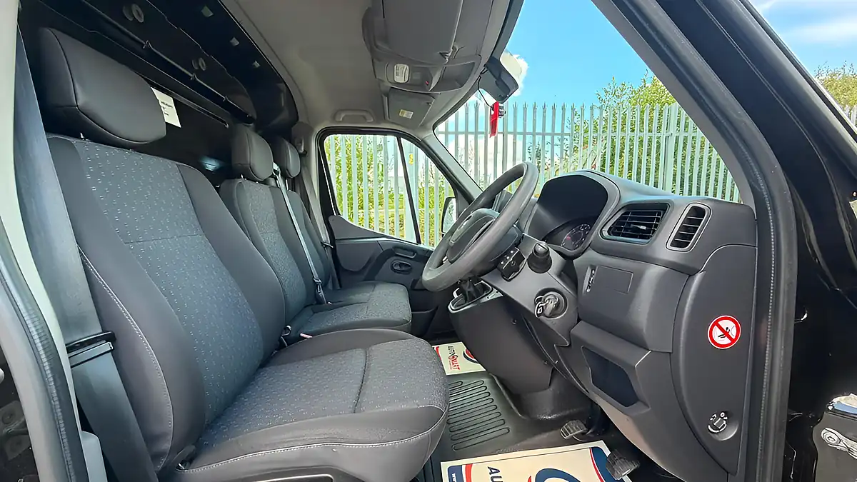 Used 2022 Vauxhall Movano Low Loader Luton Black - Interior and Exterior details 12