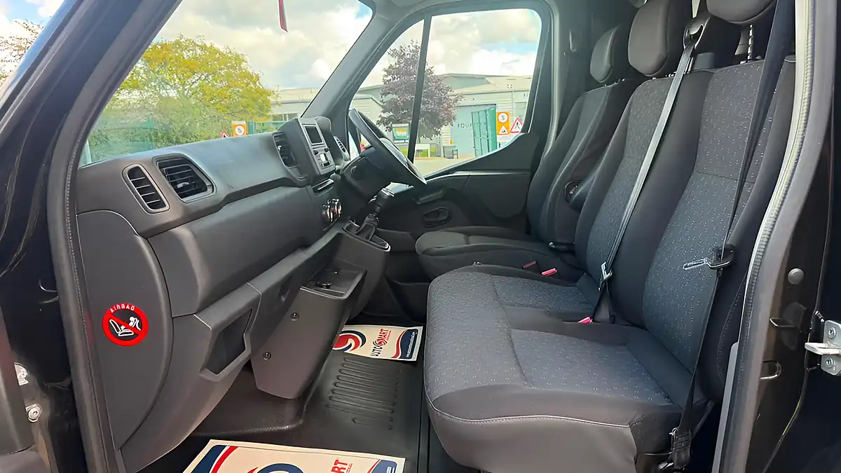 Used 2022 Vauxhall Movano Low Loader Luton Black - Interior and Exterior details 19