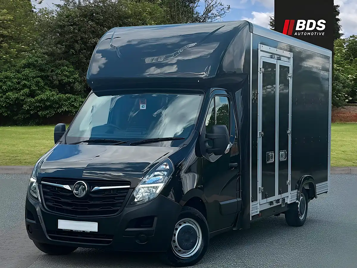 Used 2022 Vauxhall Movano Low Loader Luton Black - Interior and Exterior details 3