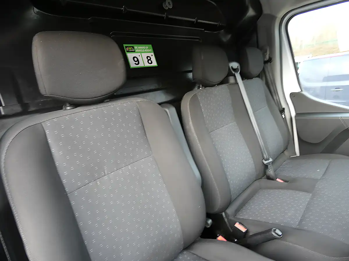 Used 2022 Vauxhall Movano Platform Cab Low Loader White - Interior and Exterior details 15