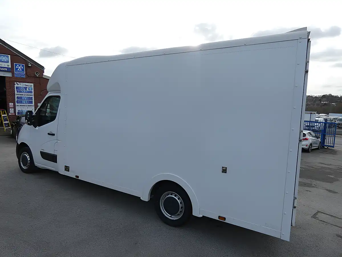 Used 2022 Vauxhall Movano Platform Cab Low Loader White - Interior and Exterior details 5