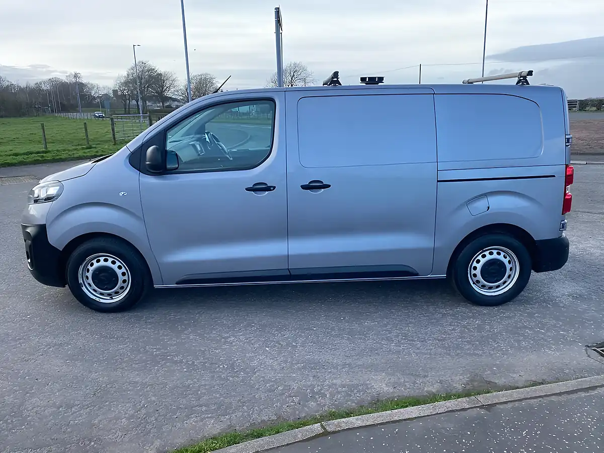 Used 2022 Vauxhall Vivaro Dynamic Grey - Interior and Exterior details 16