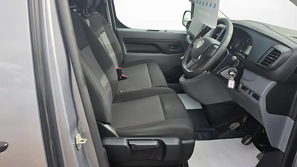 Used 2022 Vauxhall Vivaro Dynamic Grey - Interior and Exterior details 14