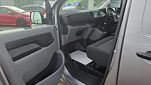 Used 2022 Vauxhall Vivaro Dynamic Grey - Interior and Exterior details 15