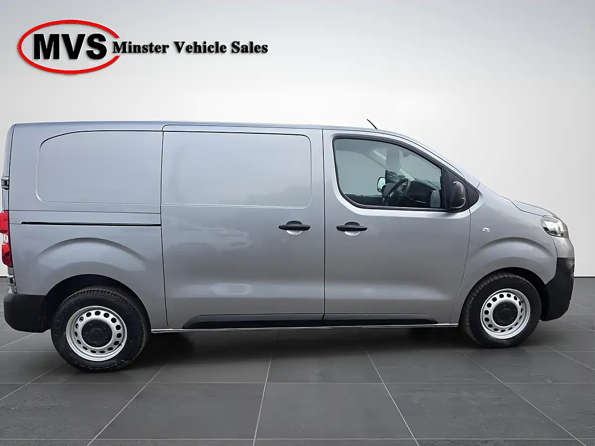Used 2022 Vauxhall Vivaro Dynamic Grey - Interior and Exterior details 3