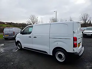 Used 2022 Vauxhall Vivaro Dynamic L1 H1 White - Interior and Exterior details 15