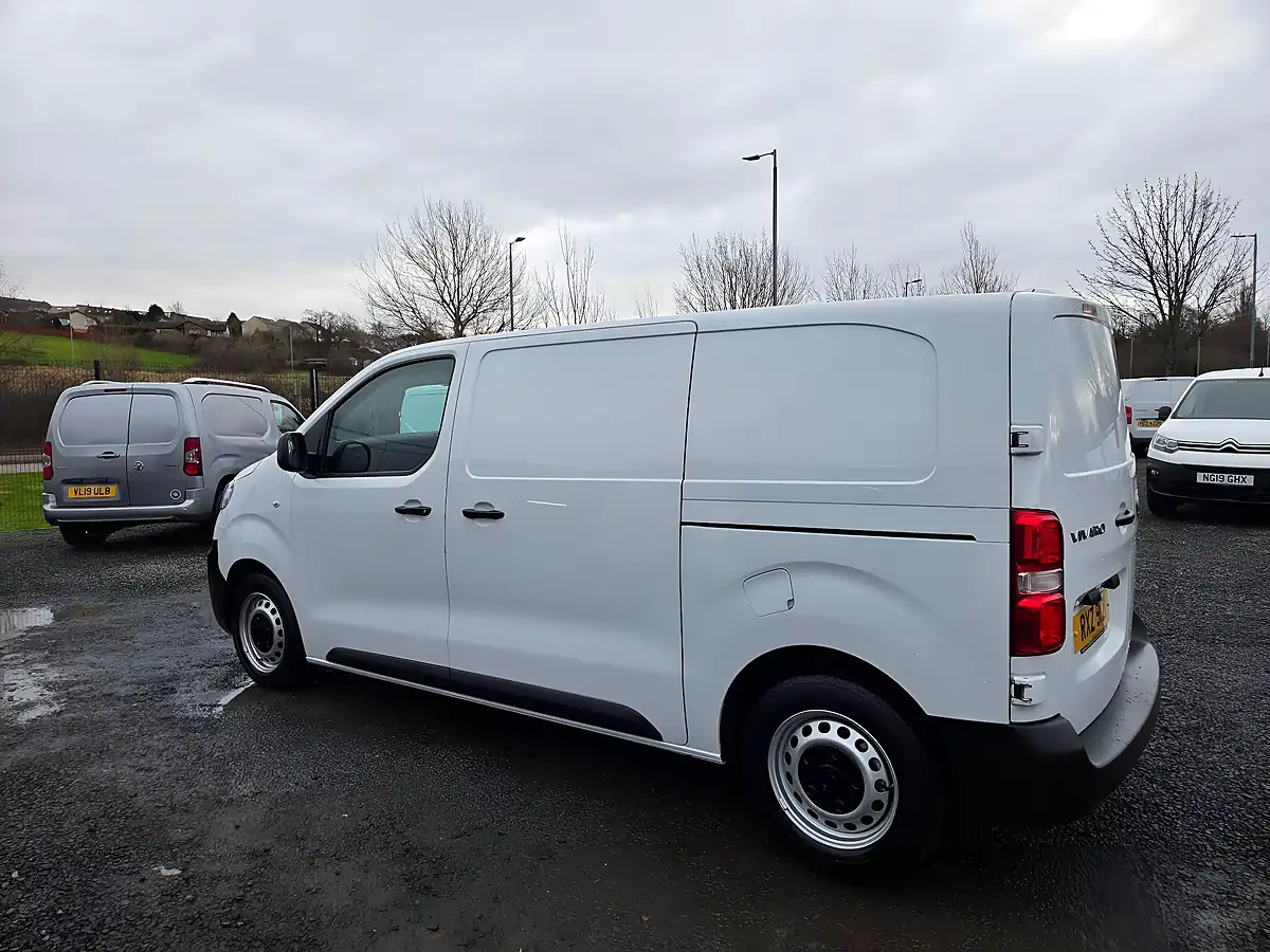 Used 2022 Vauxhall Vivaro Dynamic L1 H1 White - Interior and Exterior details 15
