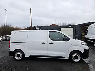 Used 2022 Vauxhall Vivaro Dynamic L1 H1 White - Interior and Exterior details 3