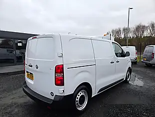 Used 2022 Vauxhall Vivaro Dynamic L1 H1 White - Interior and Exterior details 8