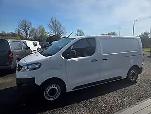 Used 2022 Vauxhall Vivaro Dynamic L1 H1 White - Interior and Exterior details 11