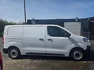 Used 2022 Vauxhall Vivaro Dynamic L1 H1 White - Interior and Exterior details 3