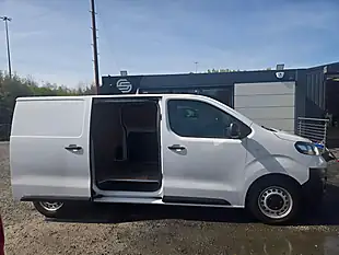 Used 2022 Vauxhall Vivaro Dynamic L1 H1 White - Interior and Exterior details 4