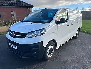 Used 2022 Vauxhall Vivaro Dynamic L2 H1 White - Interior and Exterior details 3