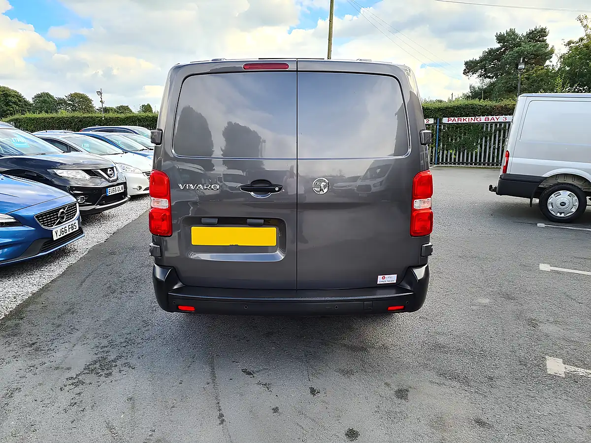Used 2022 Vauxhall Vivaro Dynamic L2H1 Moonstone Grey - Interior and Exterior details 13
