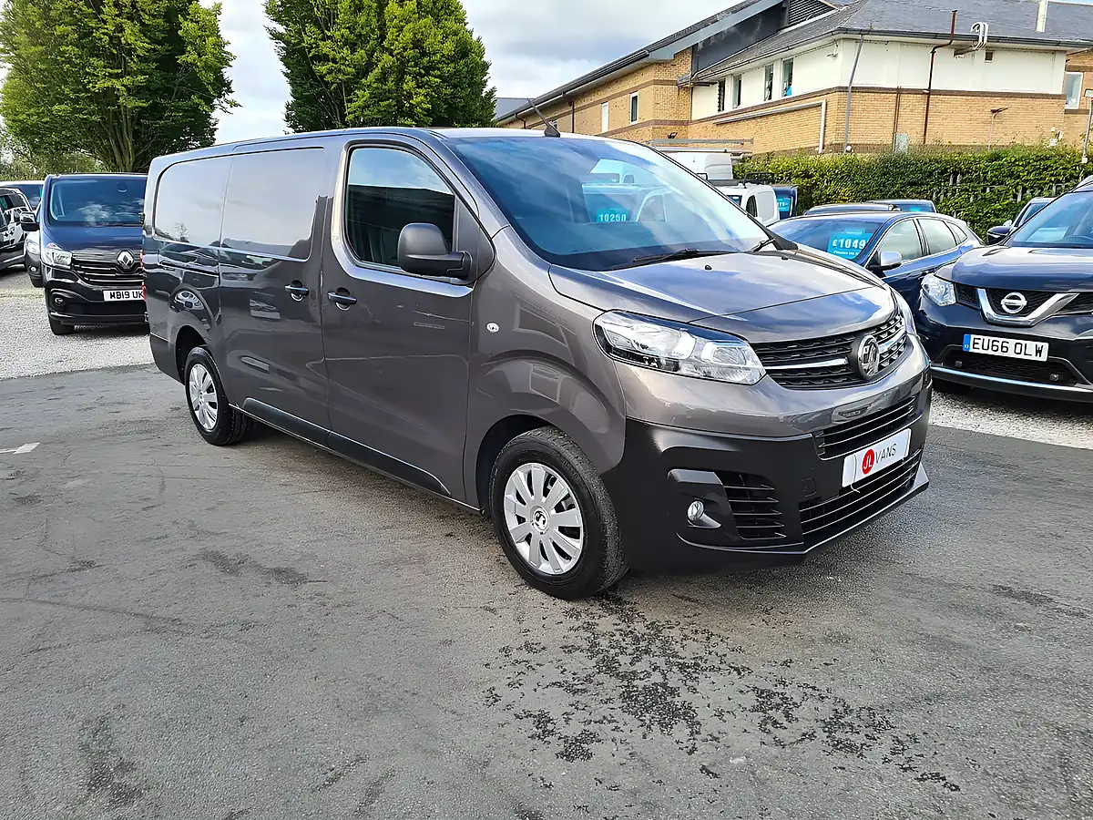 Used 2022 Vauxhall Vivaro Dynamic L2H1 Moonstone Grey - Interior and Exterior details 6