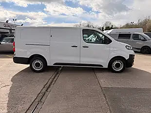 Used 2022 Vauxhall Vivaro Dynamic Lwb L2 H1 White - Interior and Exterior details 2