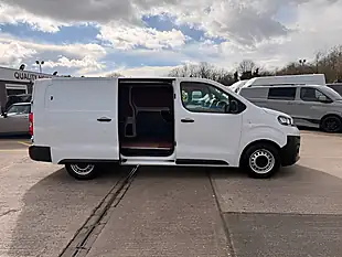 Used 2022 Vauxhall Vivaro Dynamic Lwb L2 H1 White - Interior and Exterior details 3