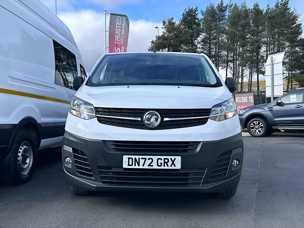 Used 2022 Vauxhall Vivaro Dynamic Panel Van White - Interior and Exterior details 10