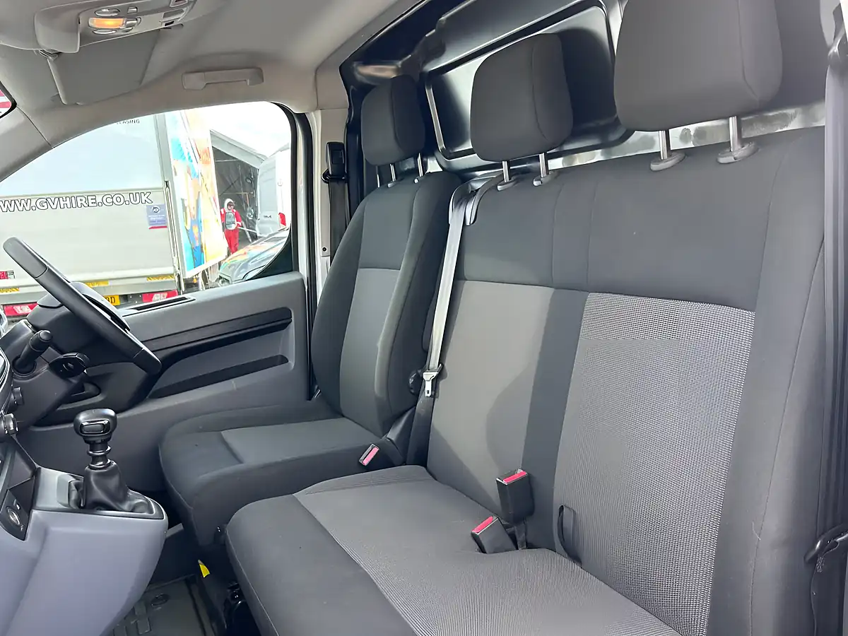 Used 2022 Vauxhall Vivaro Dynamic Panel Van White - Interior and Exterior details 12