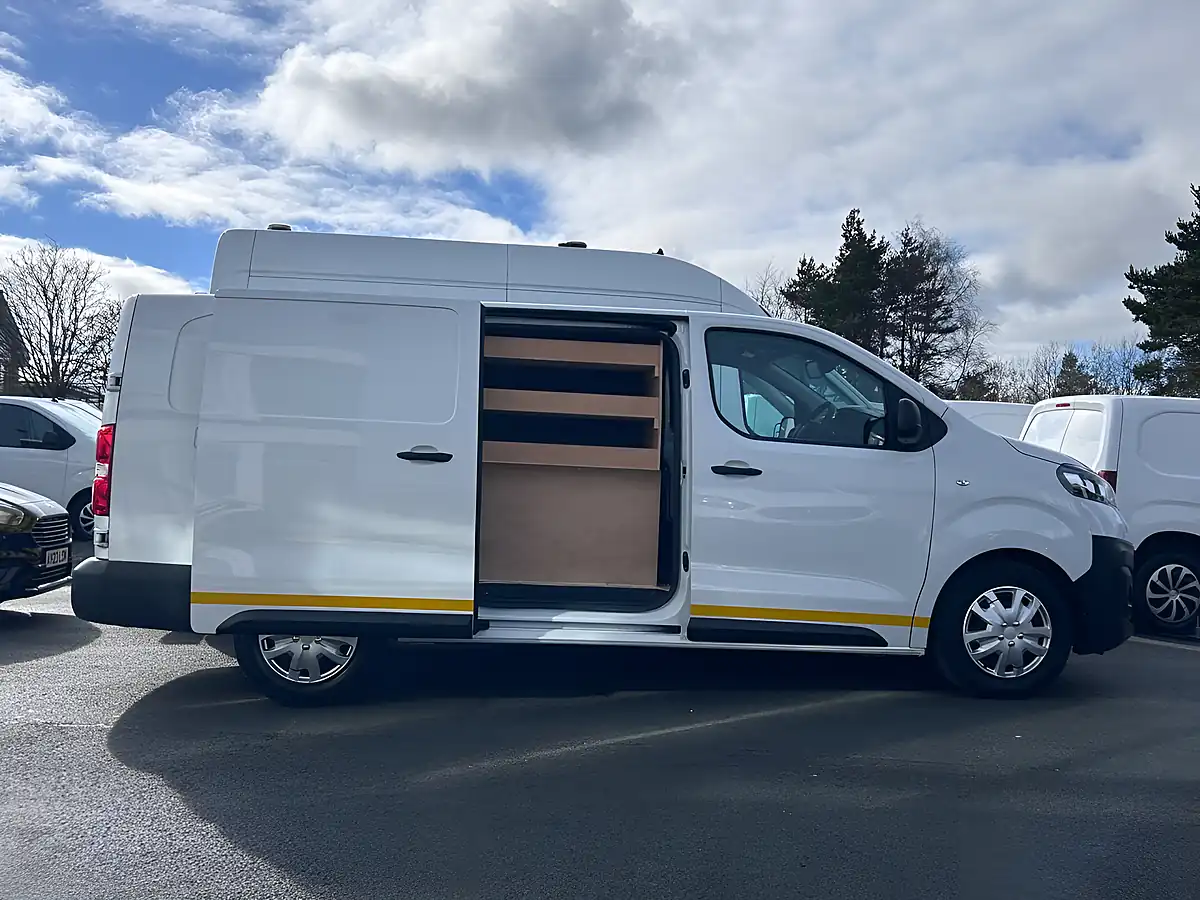 Used 2022 Vauxhall Vivaro Dynamic Panel Van White - Interior and Exterior details 13