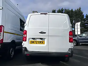 Used 2022 Vauxhall Vivaro Dynamic Panel Van White - Interior and Exterior details 5