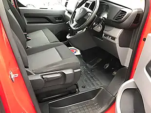 Used 2022 Vauxhall Vivaro Dynamic Red - Interior and Exterior details 10