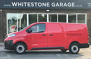 Used 2022 Vauxhall Vivaro Dynamic Red - Interior and Exterior details 4