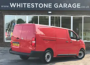 Used 2022 Vauxhall Vivaro Dynamic Red - Interior and Exterior details 5