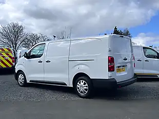Used 2022 Vauxhall Vivaro Dynamic White - Interior and Exterior details 7