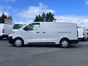 Used 2022 Vauxhall Vivaro Dynamic White - Interior and Exterior details 8