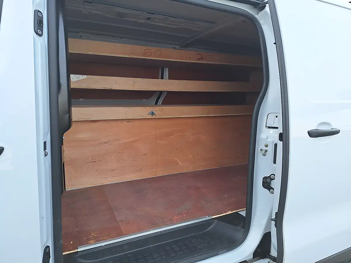 Used 2022 Vauxhall Vivaro Dynamic White - Interior and Exterior details 12