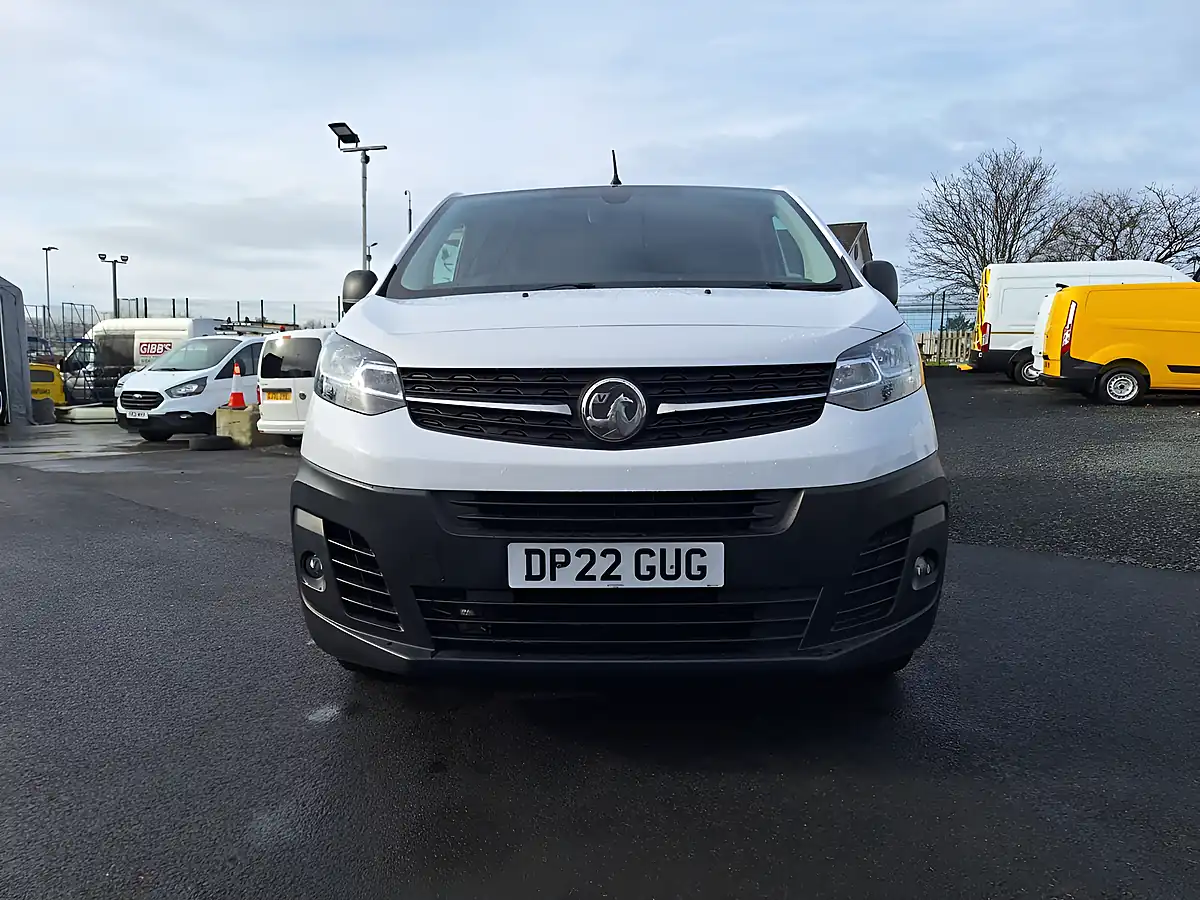 Used 2022 Vauxhall Vivaro Dynamic White - Interior and Exterior details 8
