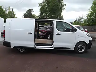 Used 2022 Vauxhall Vivaro Dynamic White - Interior and Exterior details 11