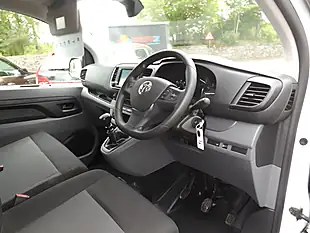 Used 2022 Vauxhall Vivaro Dynamic White - Interior and Exterior details 12