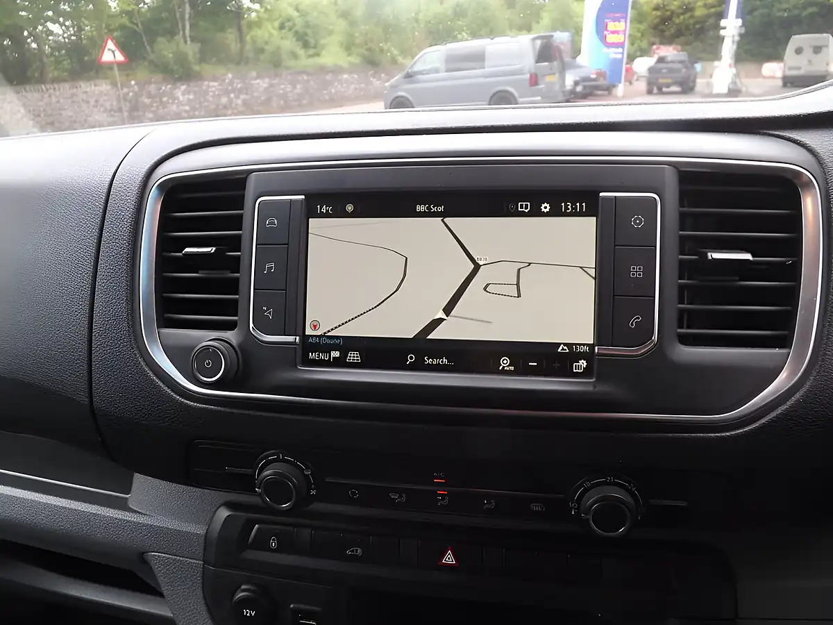 Used 2022 Vauxhall Vivaro Dynamic White - Interior and Exterior details 16